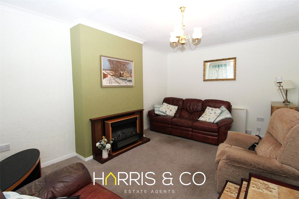 Property photo 3 of 16 Picture No. 21