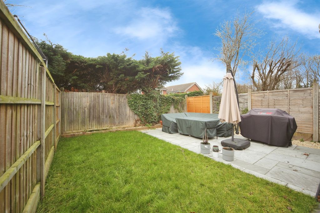 Property photo 2 of 15