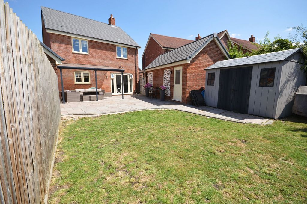 Property photo 2 of 17 Rear And Garden