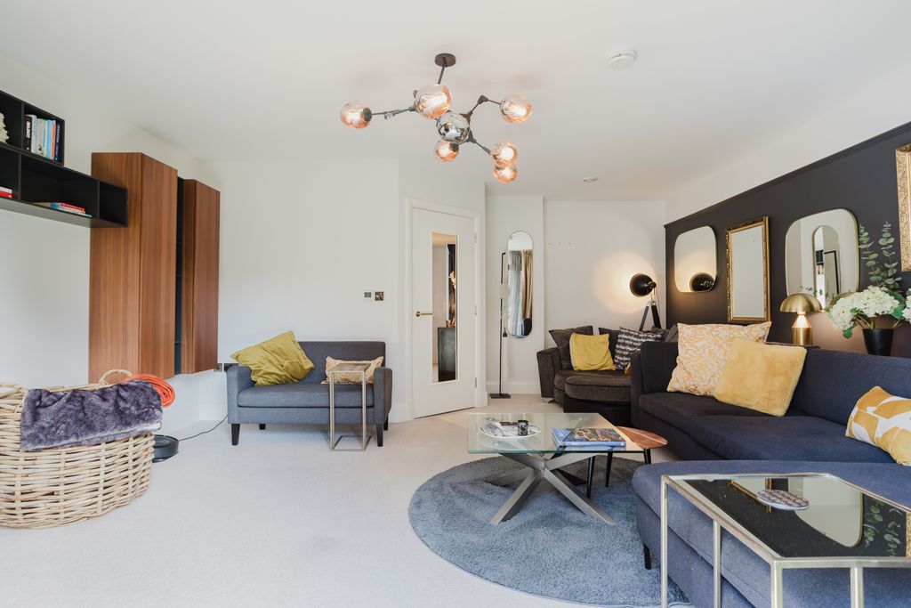 Additional image 9 of 4 bed town house to rentFrome Road, Bradford-On-Avon BA15