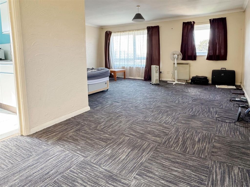 Property photo 2 of 7 Img_2483.Jpg