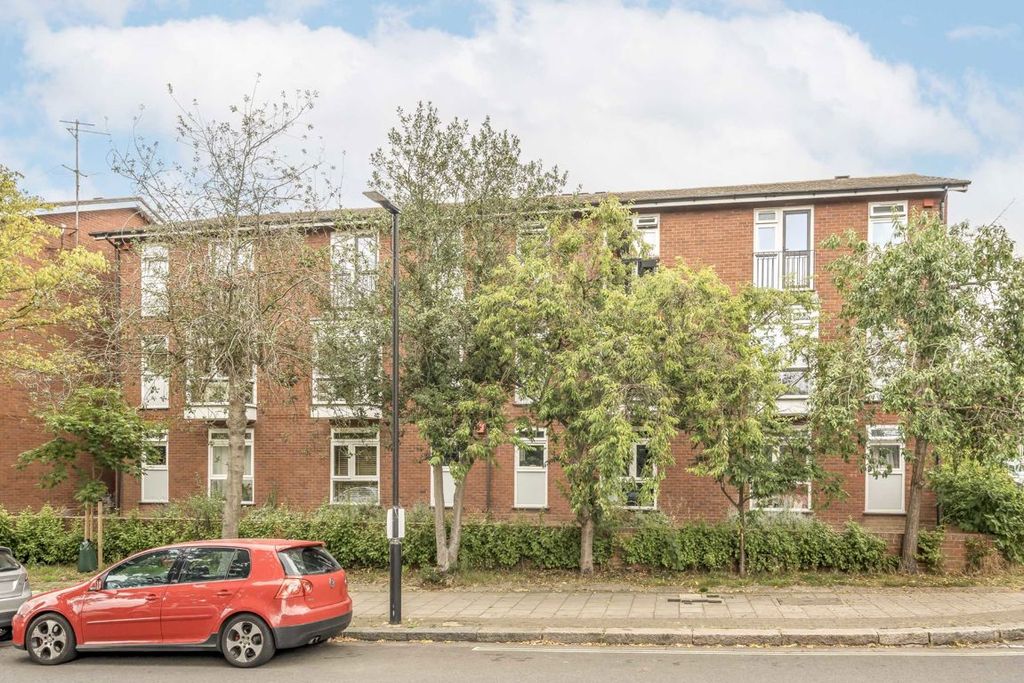 Property photo 1 of 6