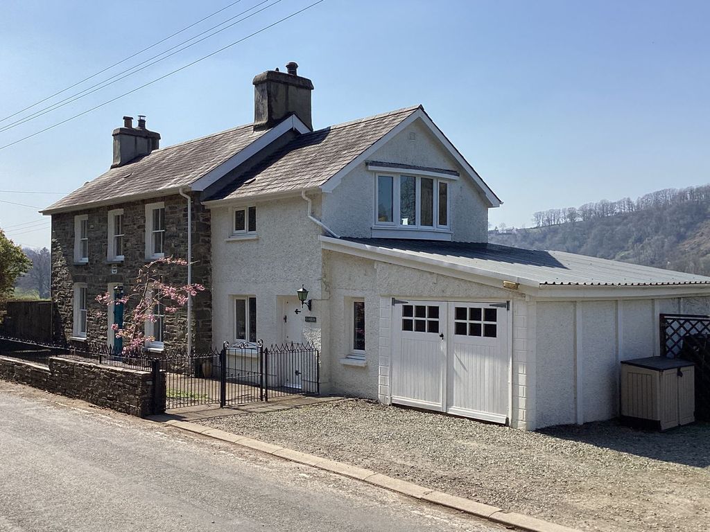 Property photo 1 of 51