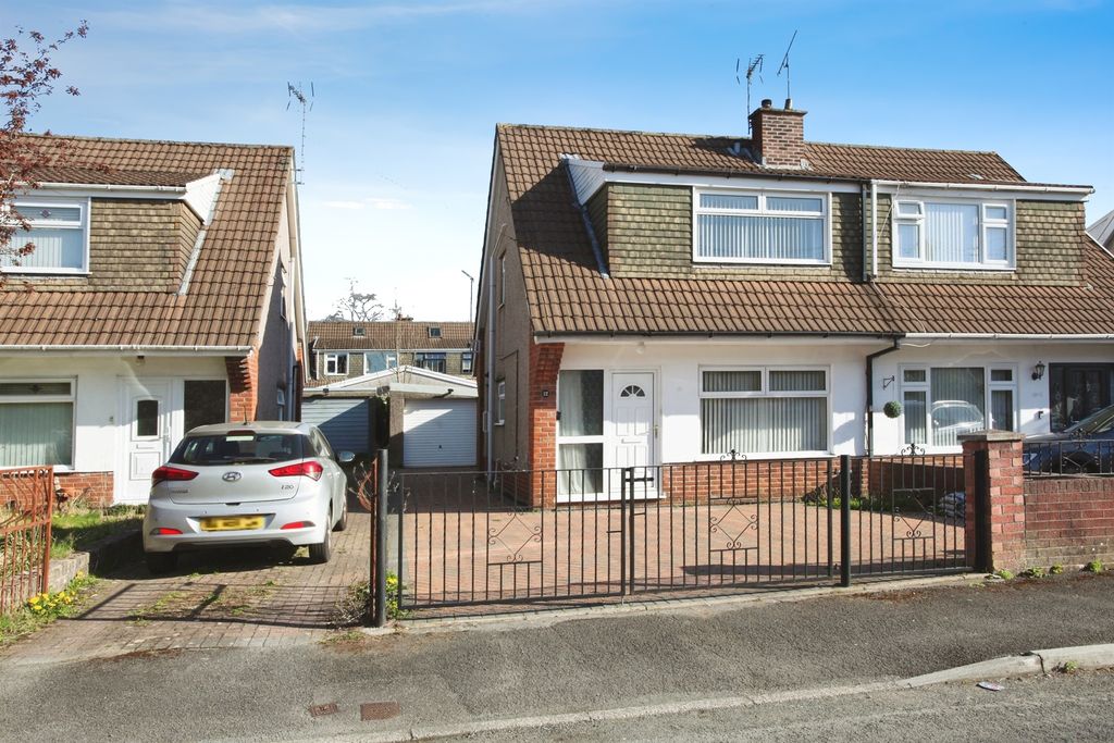 Property photo 1 of 17
