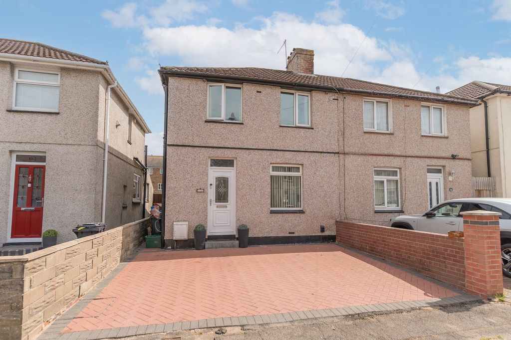 Property photo 1 of 28