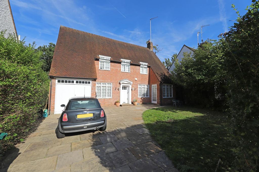 Property photo 1 of 14