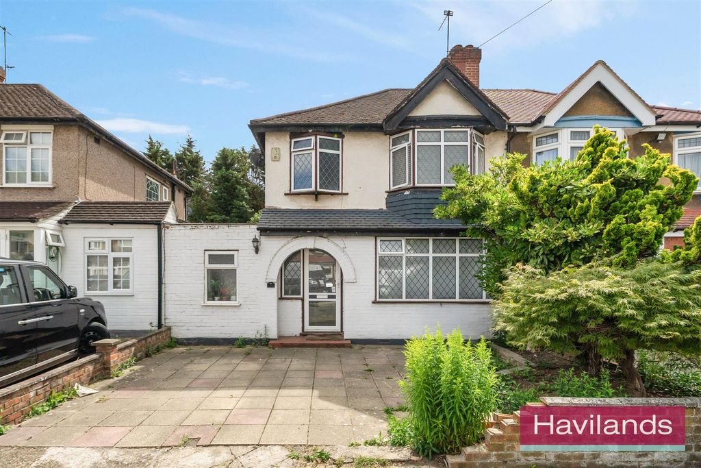 Property photo 1 of 12 Woodgrange Avenue-12.Jpg