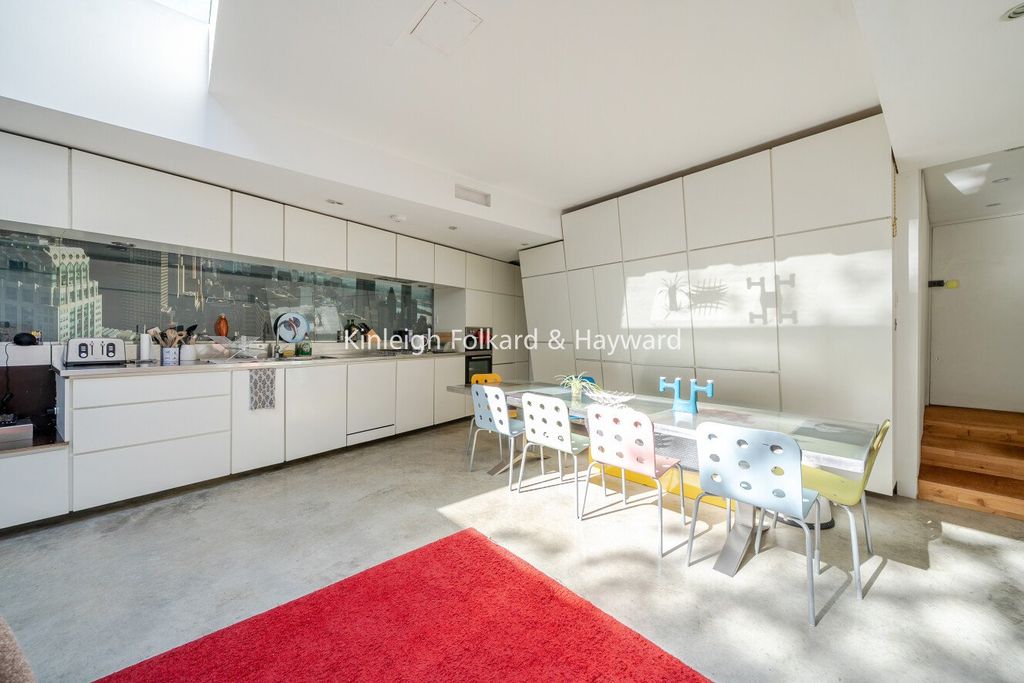 Property photo 2 of 25 Picture No. 02