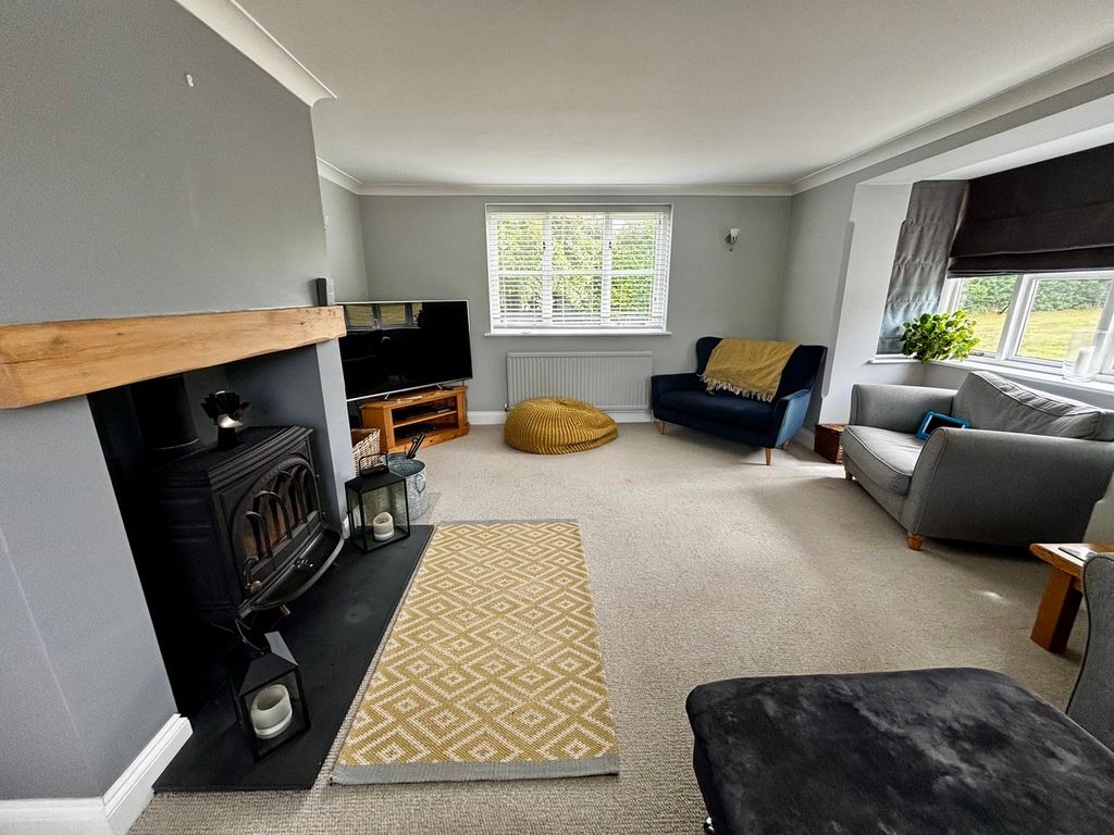 Property photo 3 of 24
