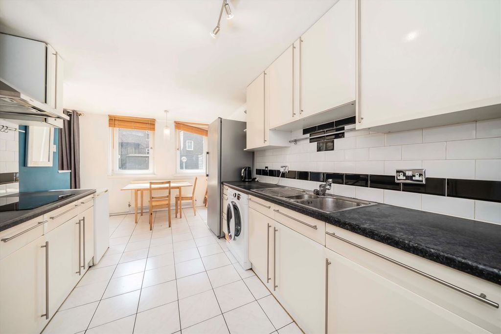 Property photo 2 of 6