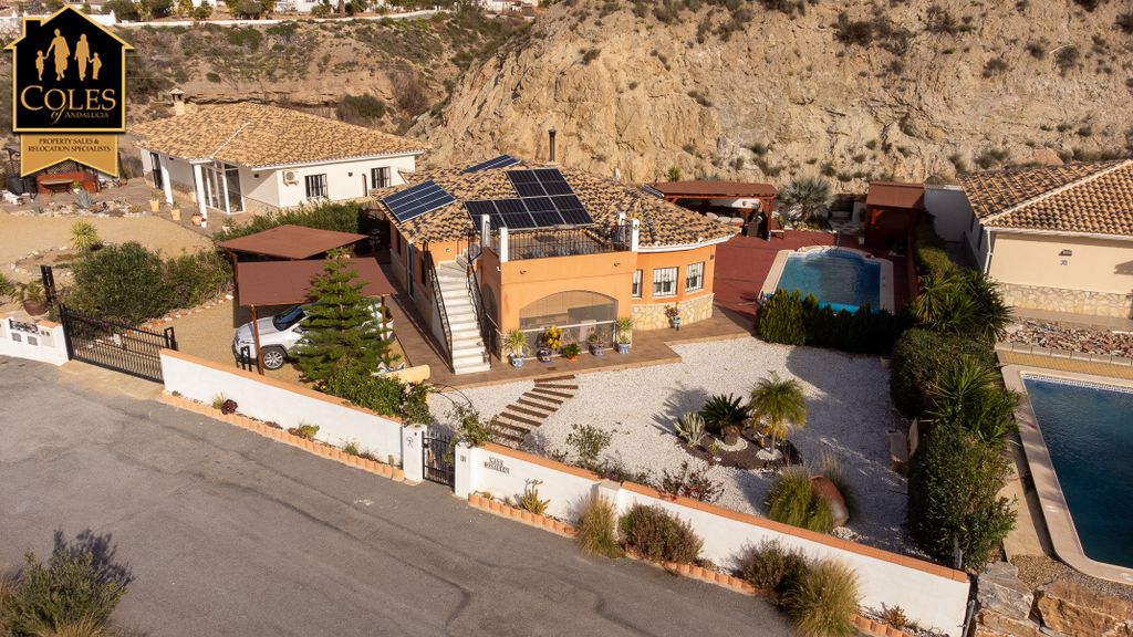 Property photo 3 of 32