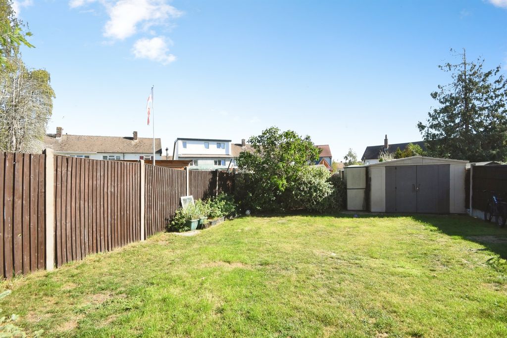 Property photo 2 of 19