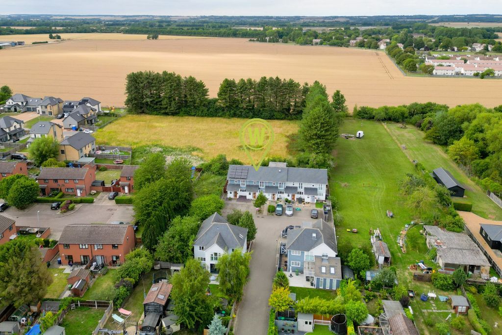 Property photo 2 of 14 4411697