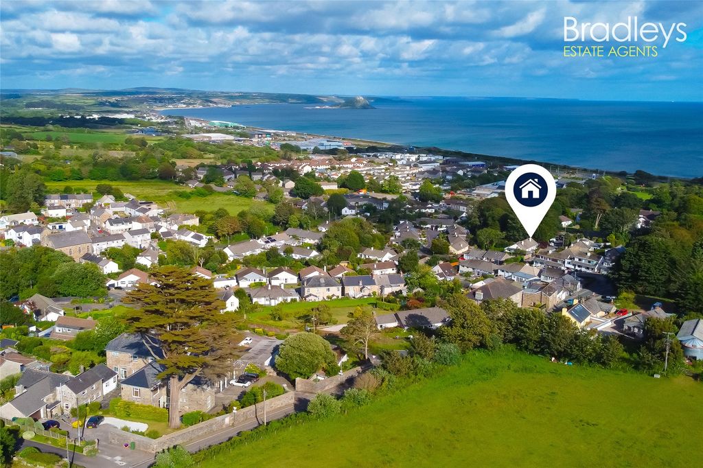 Property photo 1 of 32 Picture No. 01