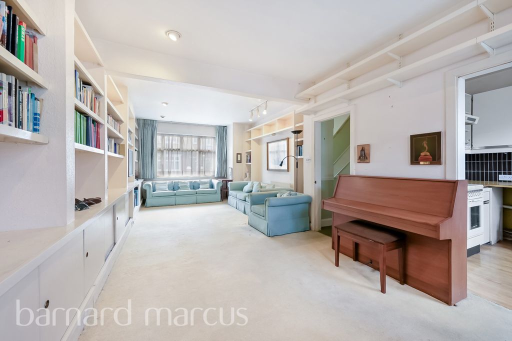 Property photo 2 of 11