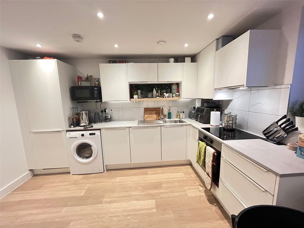 Property photo 3 of 8 Picture No. 05