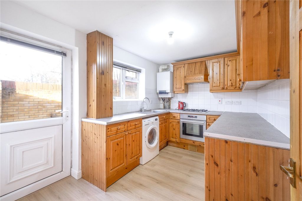 Property photo 3 of 13 Kitchen