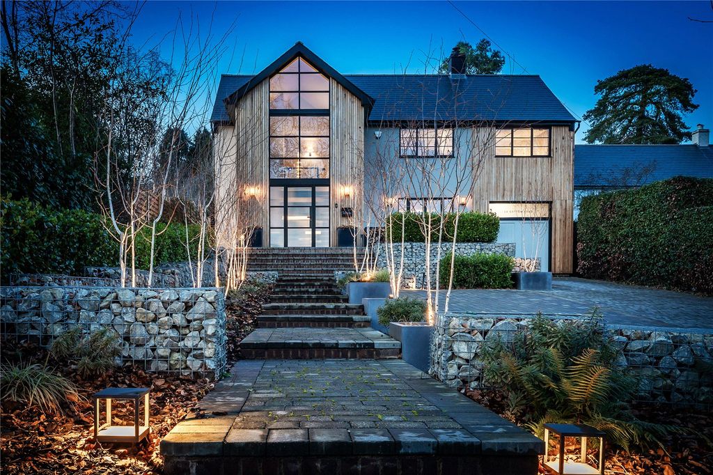 Property photo 1 of 29 Exterior