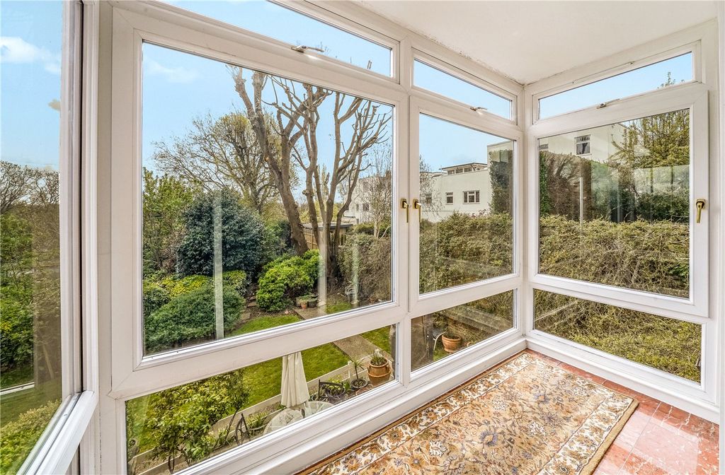 Property photo 3 of 15 Picture No. 02