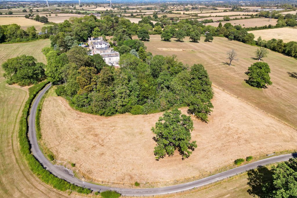 Property photo 2 of 28 Land