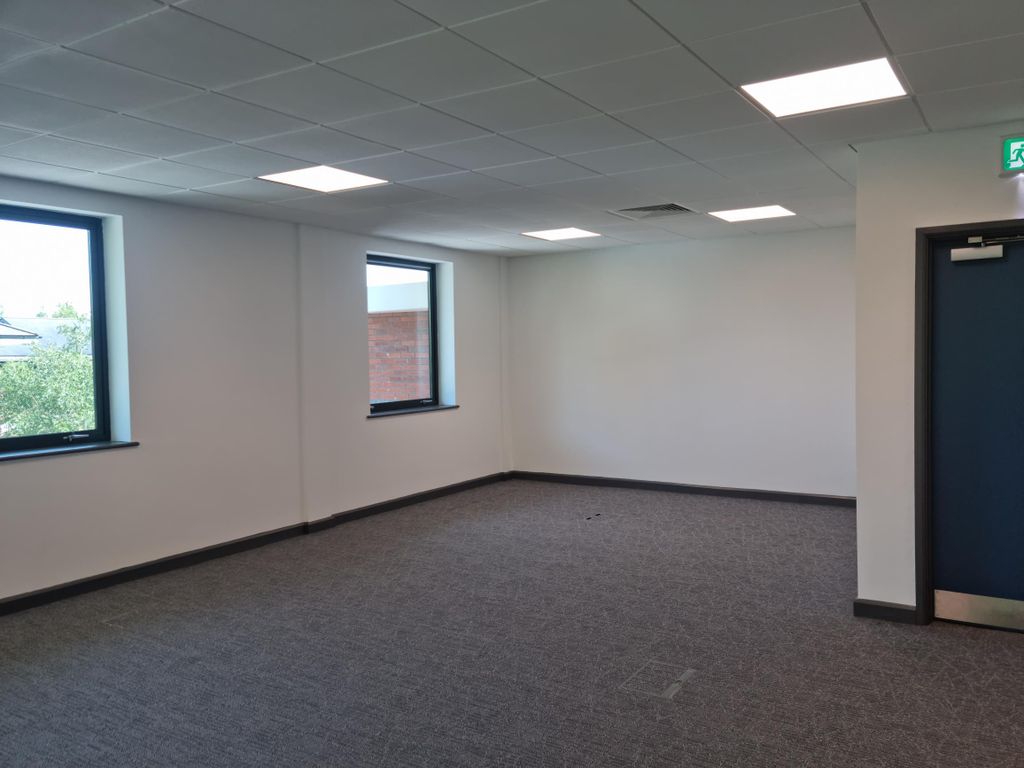 Property photo 1 of 2 First Floor Office