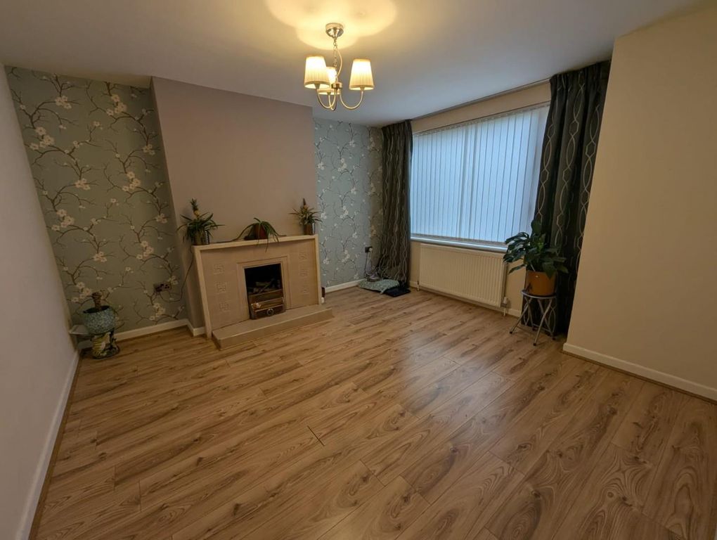 Property photo 2 of 10 Living Room