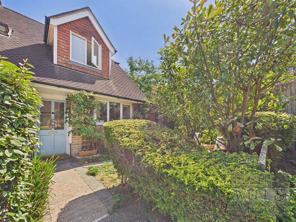 Property photo 1 of 24