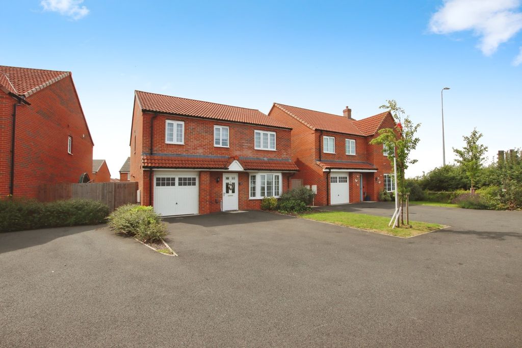 Property photo 1 of 27 4377521