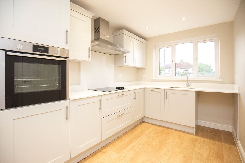 Property photo 3 of 16 Picture No. 40