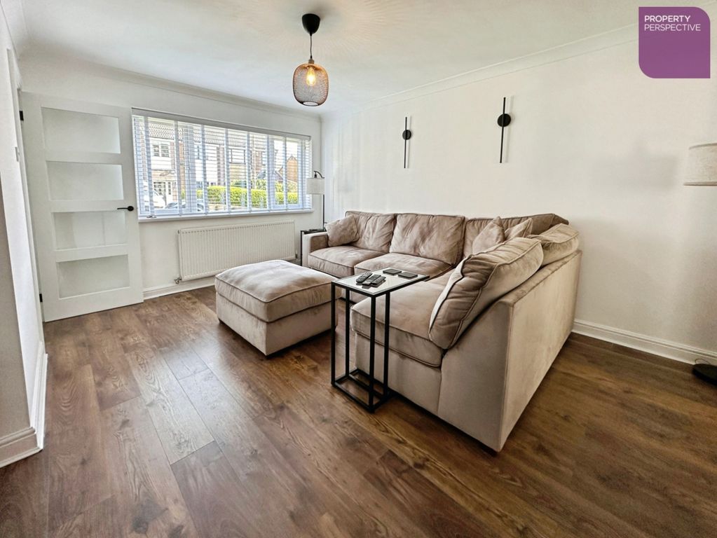 Property photo 2 of 16 Pbox-Img.Jpg