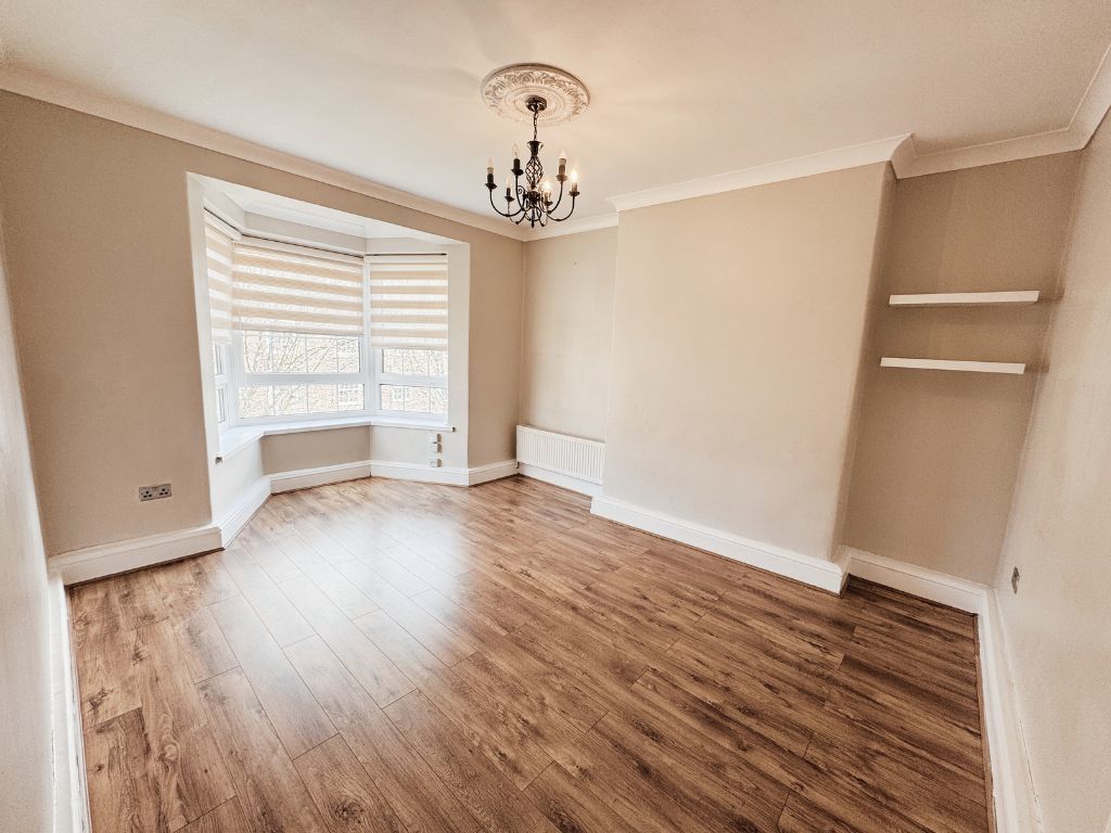 Property photo 2 of 15 Photo 11