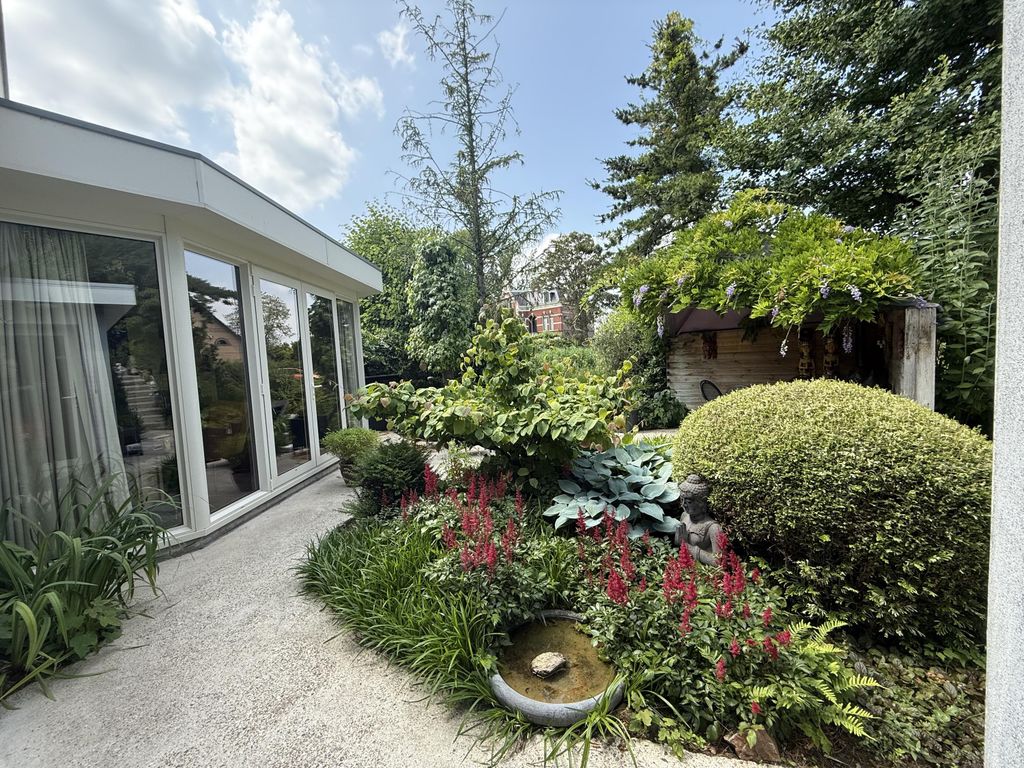 Property photo 3 of 59