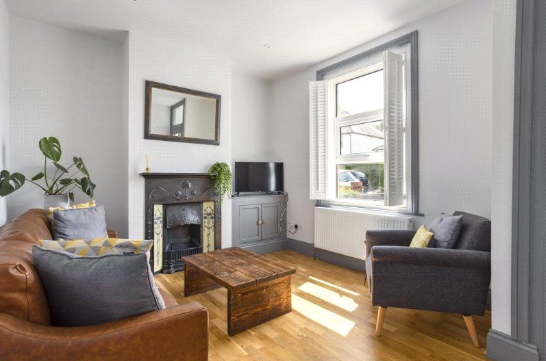 Property photo 1 of 12 Living Room