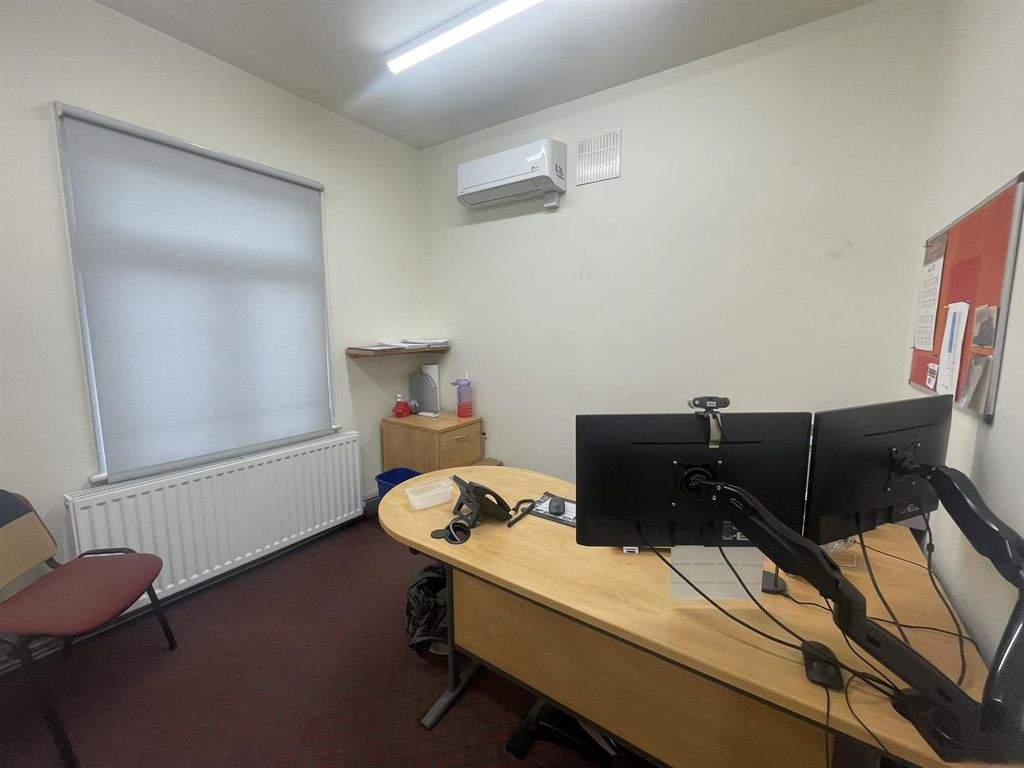 Property photo 3 of 8 Img_7902.Jpeg