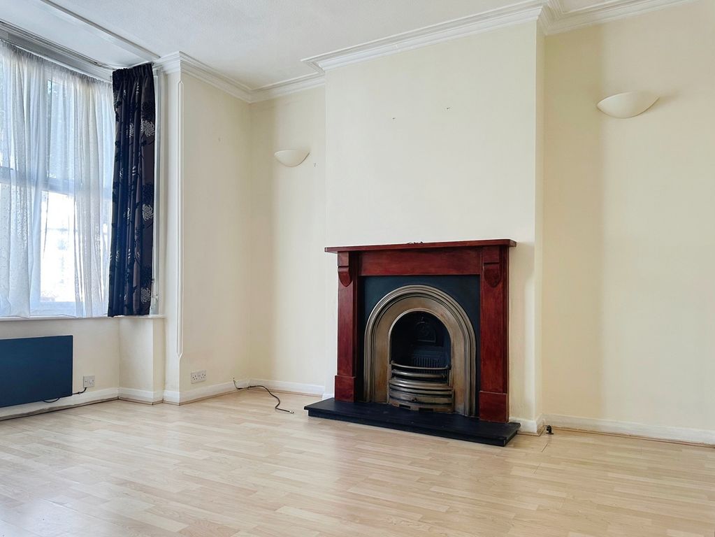 Property photo 2 of 7 Pbox-Img.Jpg