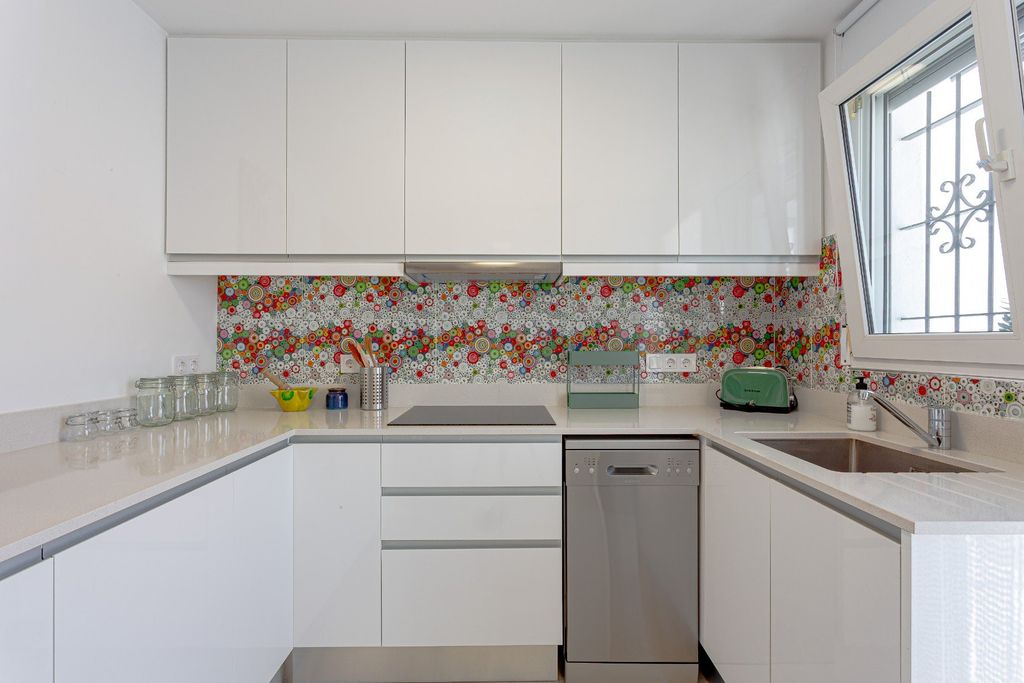 Property photo 3 of 29