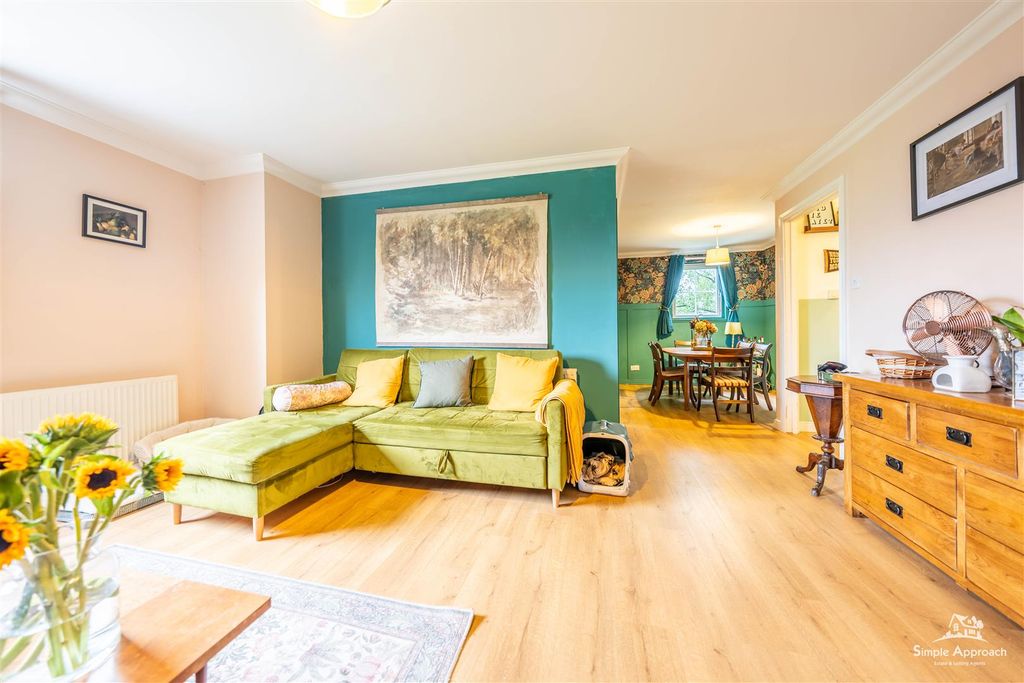 Property photo 2 of 44 Dsc08377-Hdr.Jpg