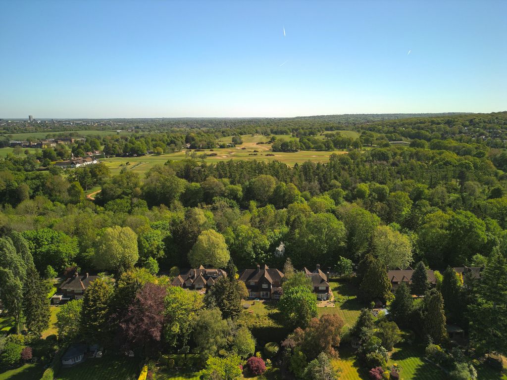 Property photo 1 of 4