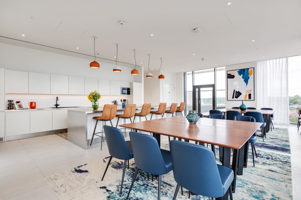 Property photo 2 of 9