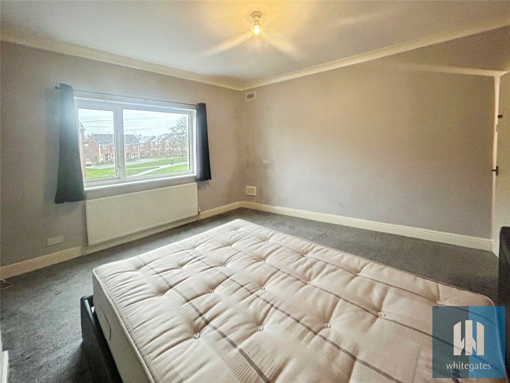 Property photo 3 of 17 Picture No. 02