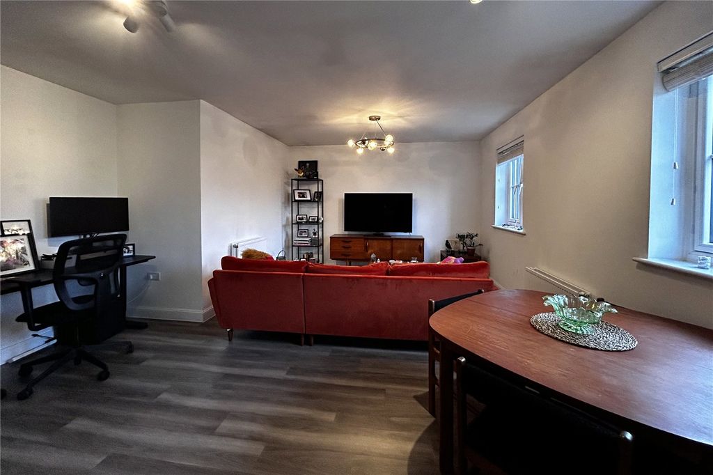 Property photo 3 of 11 Picture No. 11