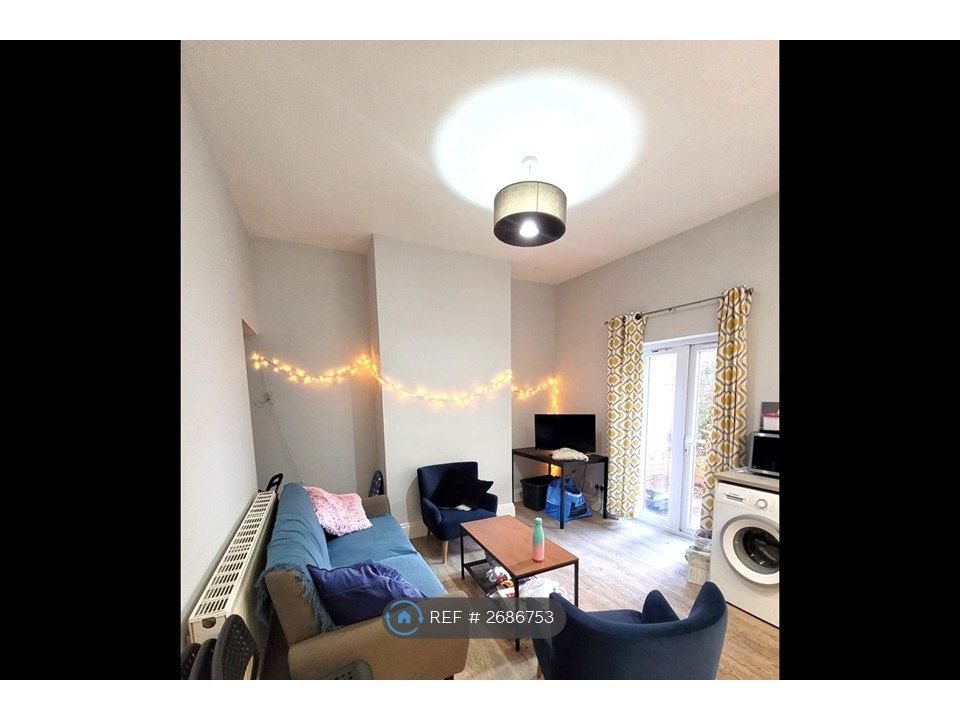 Property photo 2 of 9