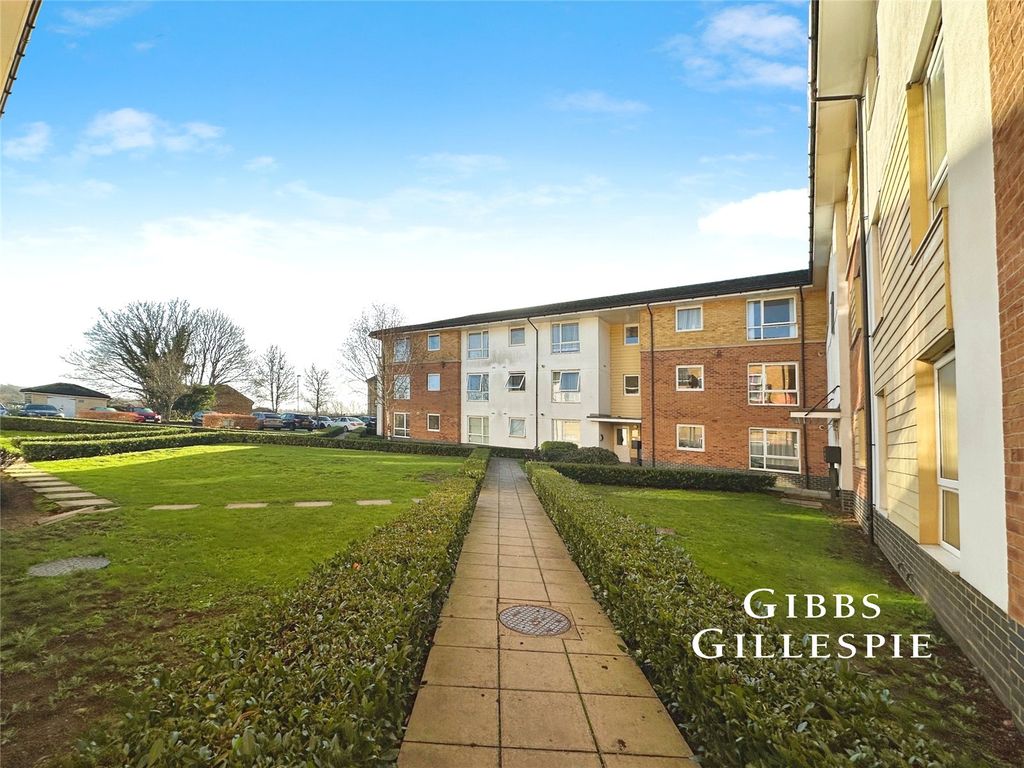 Property photo 2 of 8 2