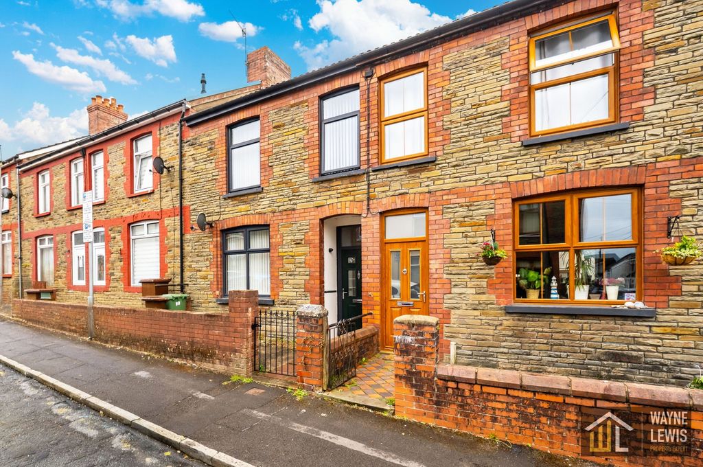 Property photo 1 of 36