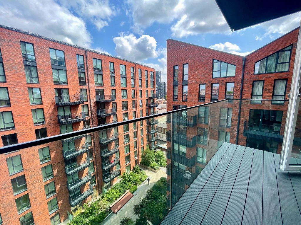 Property photo 1 of 21