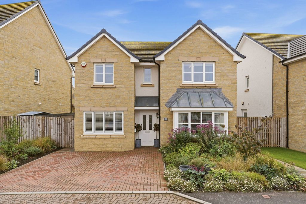 Property photo 1 of 37