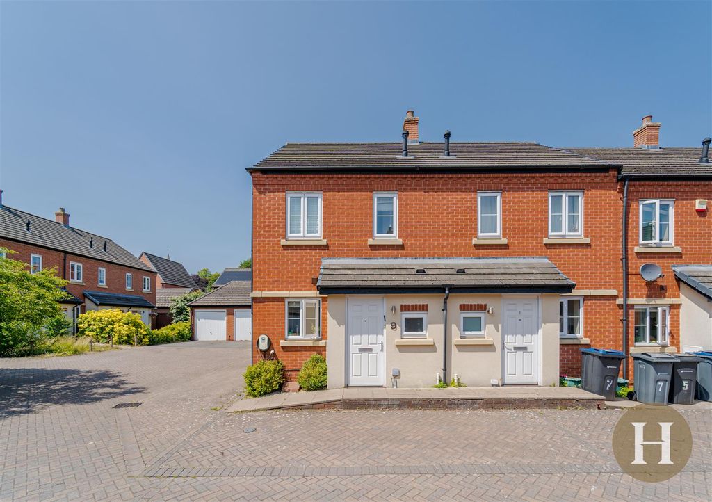 Property photo 1 of 21 Hadleigh Estate Agents-4.Jpg