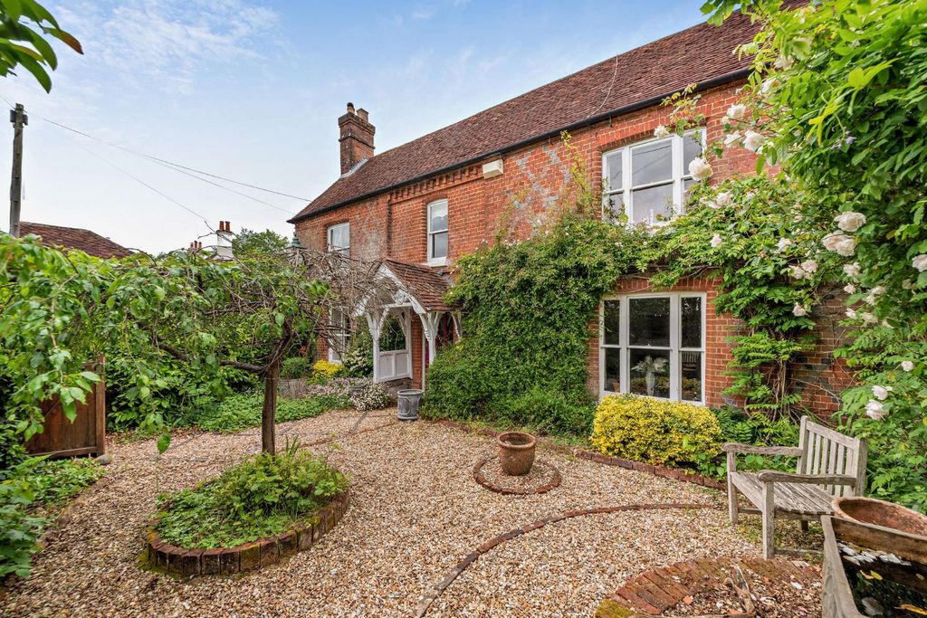 Property photo 1 of 15 Enfield House
