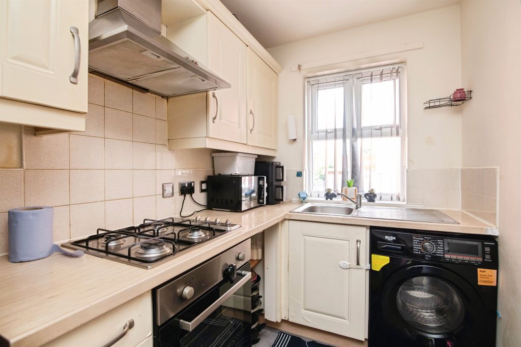 Property photo 2 of 12