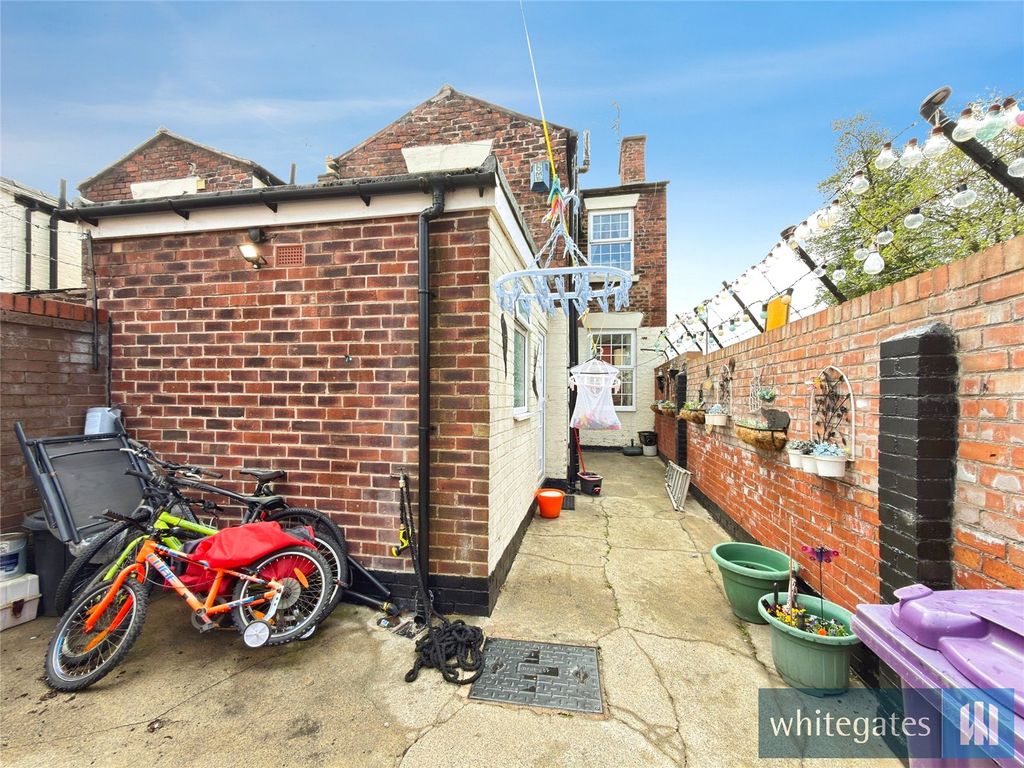 Property photo 2 of 16 Picture No. 02